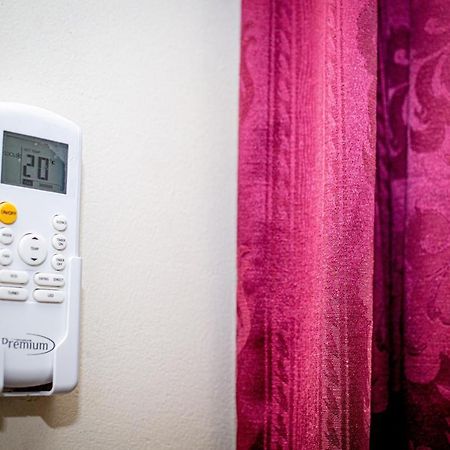 Sonja'S Guesthouse Zanderij Экстерьер фото